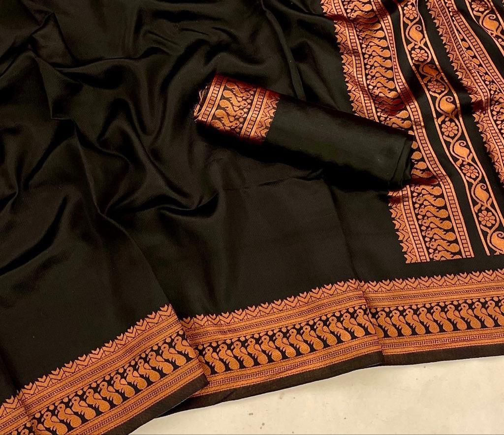 Classic North Indian Attire Inspired by Timeless Craft Saree