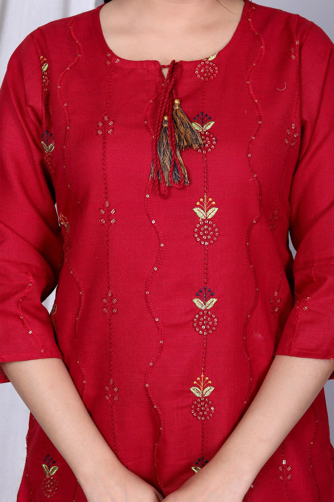 Red Embroidered Kurta and Pant Set with Embroidered Organza Dupatta