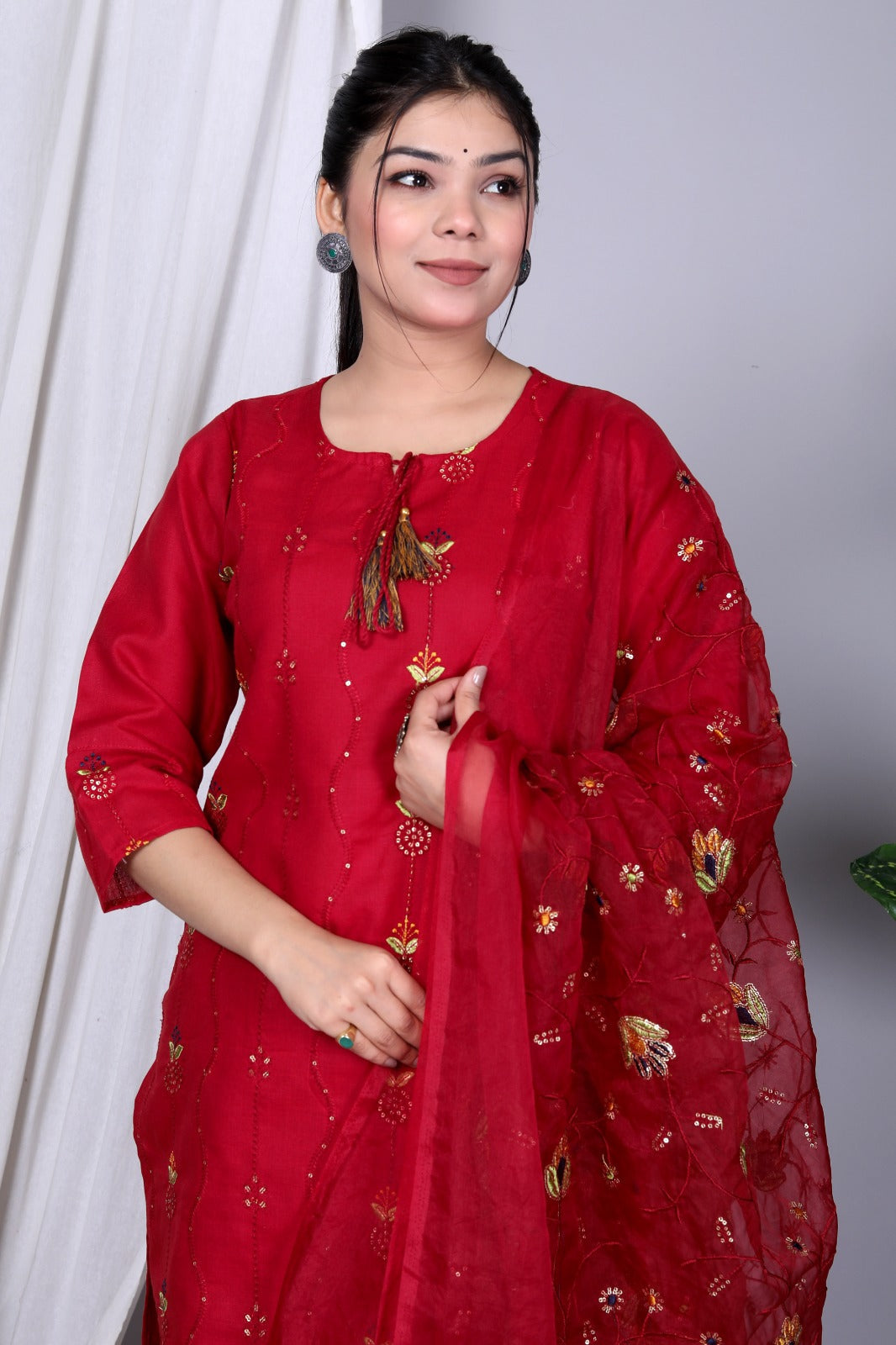 Red Embroidered Kurta and Pant Set with Embroidered Organza Dupatta