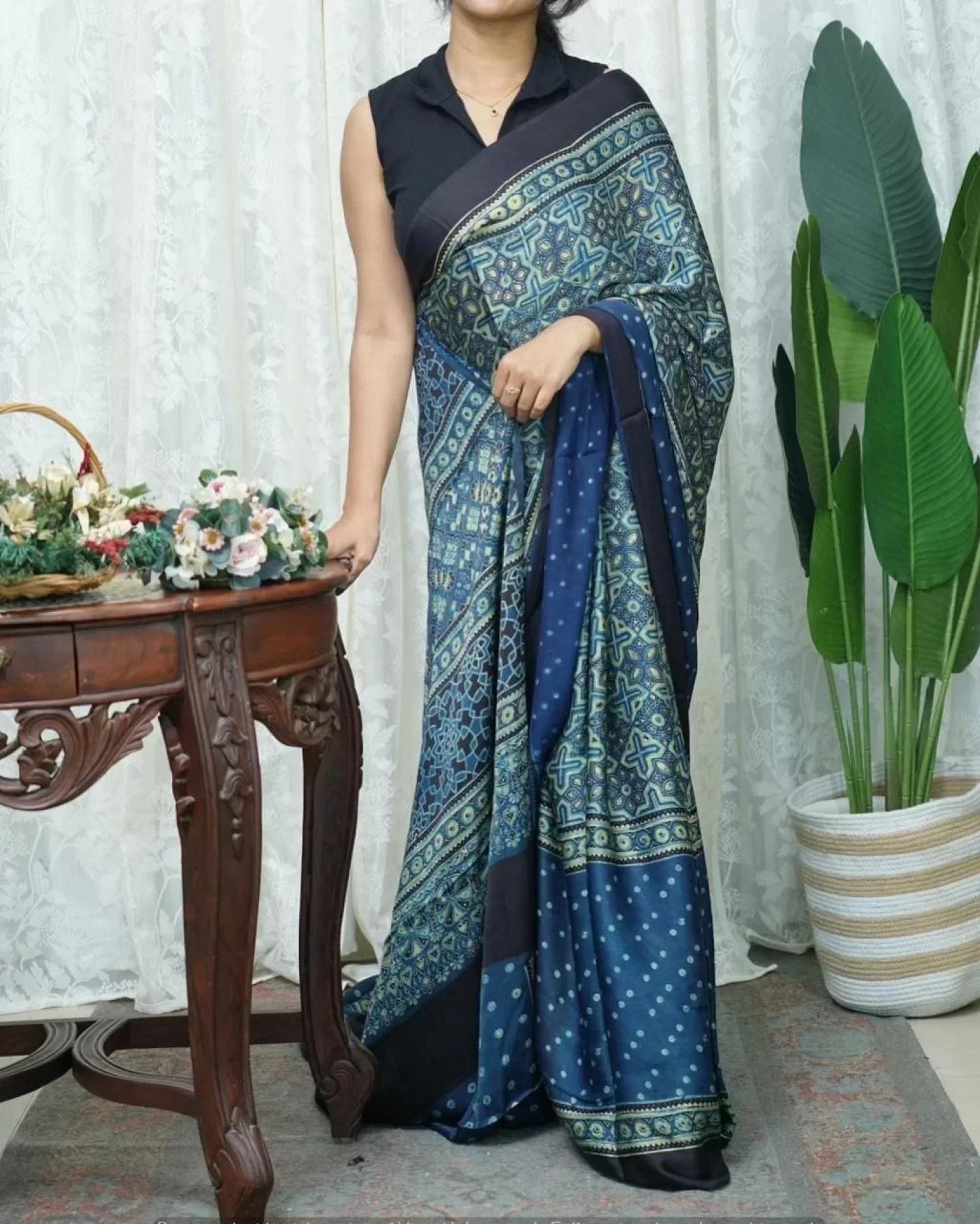 Ajrakh Print Muslin Cotton Sarees With Fumka Pallu At Wholesale Price