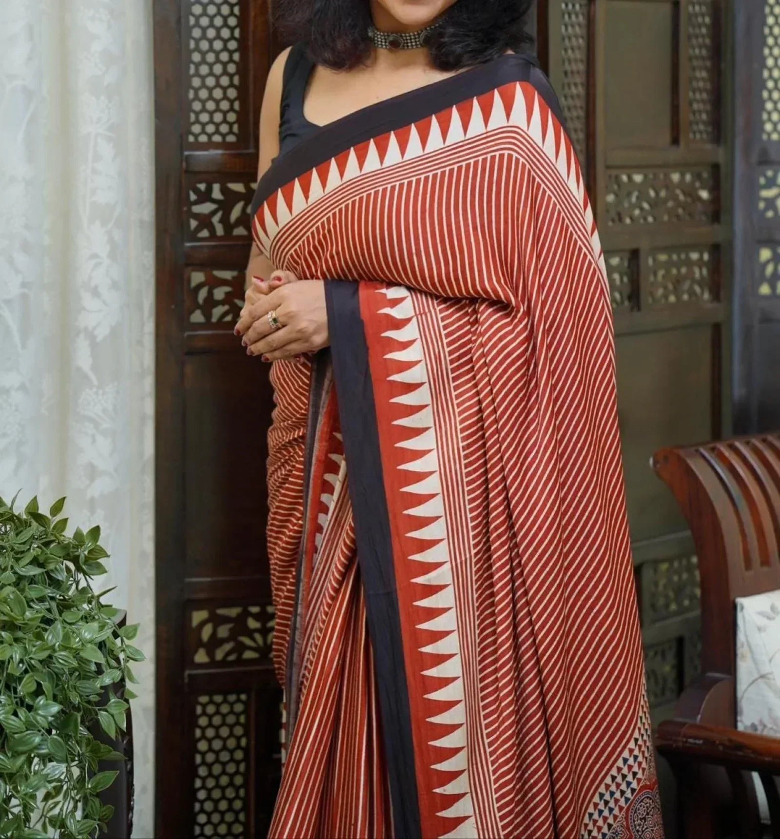 Ajrakh Print Muslin Cotton Sarees With Fumka Pallu At Wholesale Price