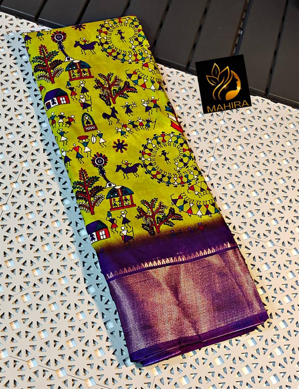 Dola Silk Saree with All-Over Floral Design & Gold Weaving Border