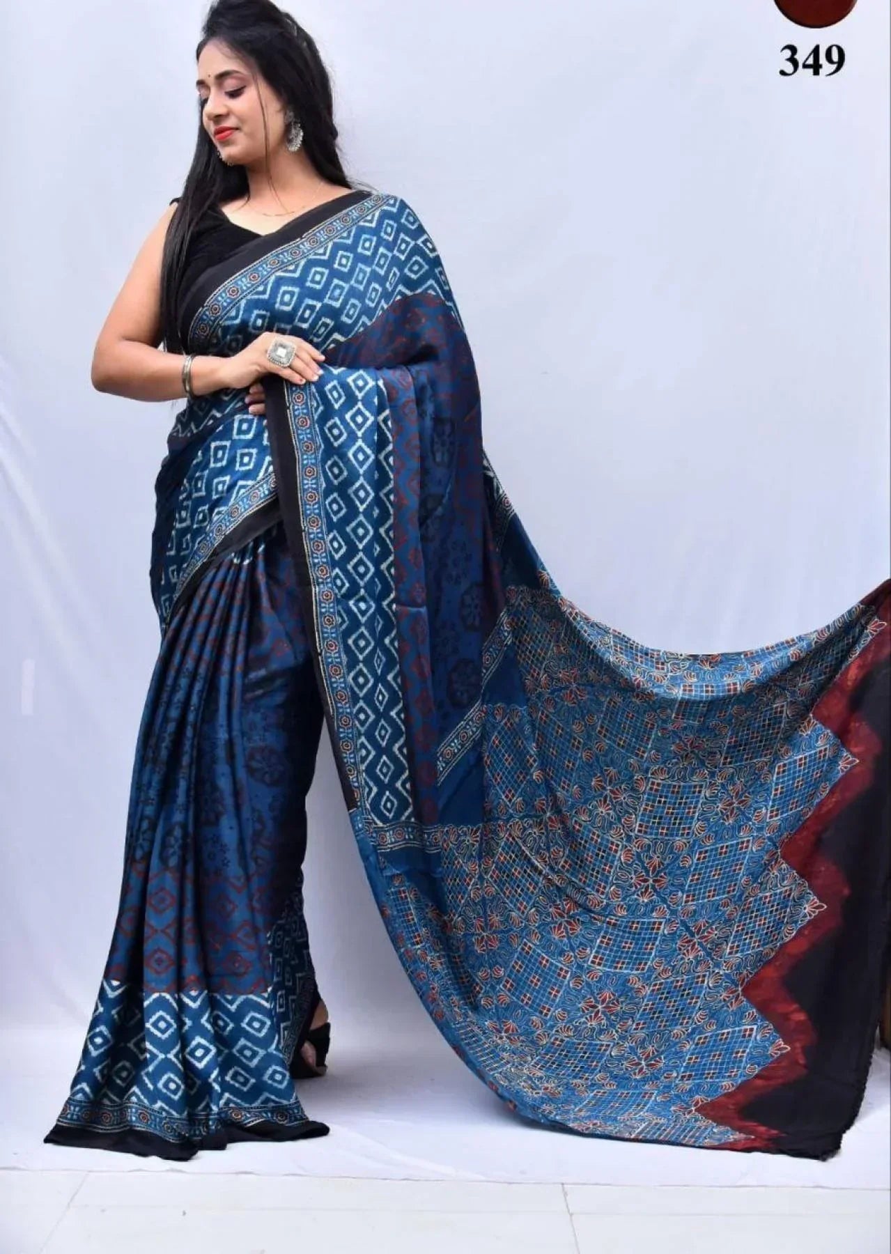 Soft Muslin Cotton Digital Print Saree With Tassel Pallu – Unstitched Blouse