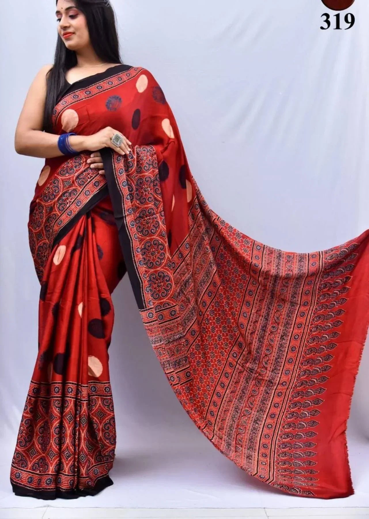 Soft Muslin Cotton Digital Print Saree With Tassel Pallu – Unstitched Blouse