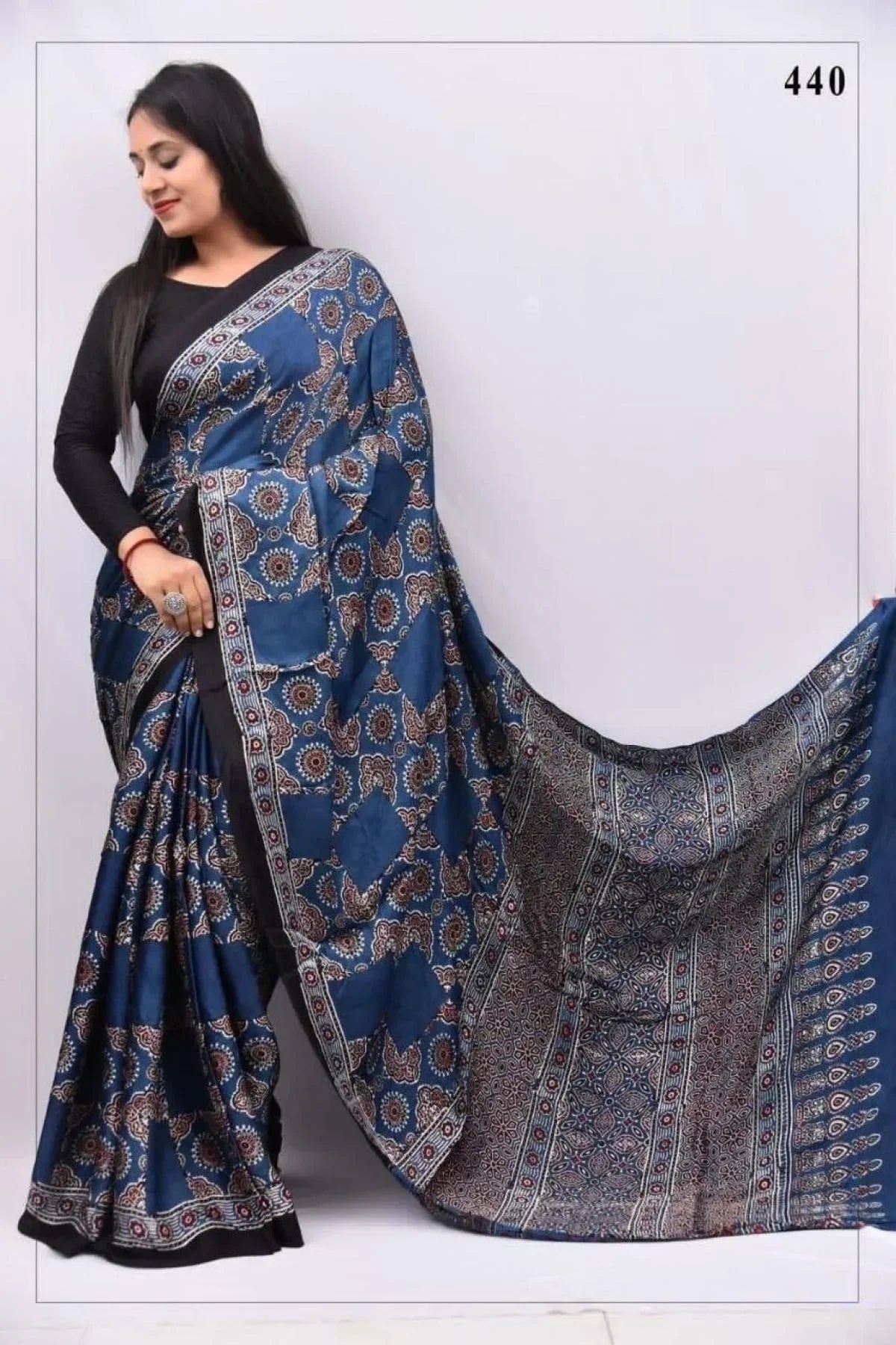 Soft Muslin Cotton Digital Print Saree With Tassel Pallu – Unstitched Blouse