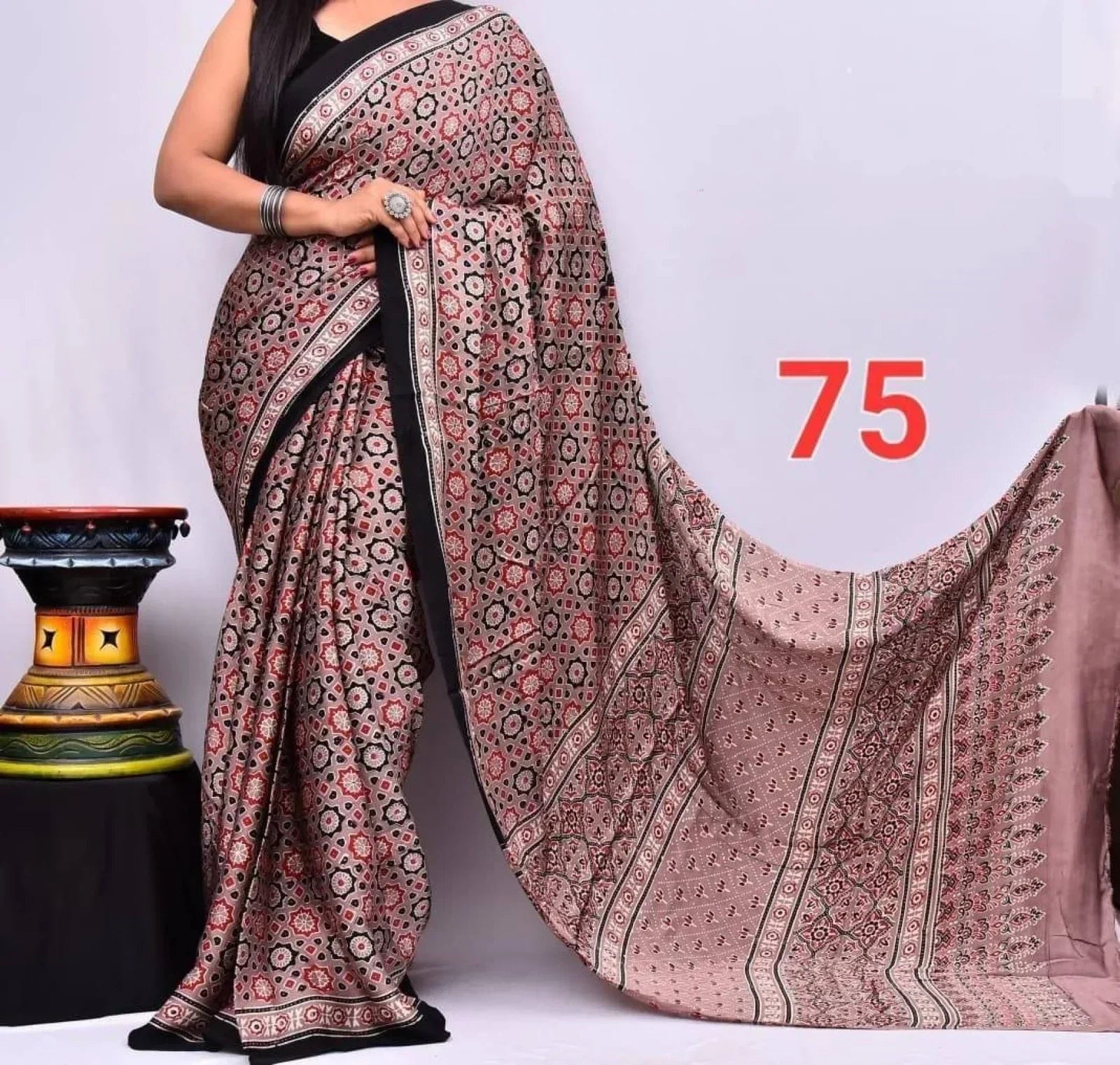 Soft Muslin Cotton Digital Print Saree With Tassel Pallu – Unstitched Blouse